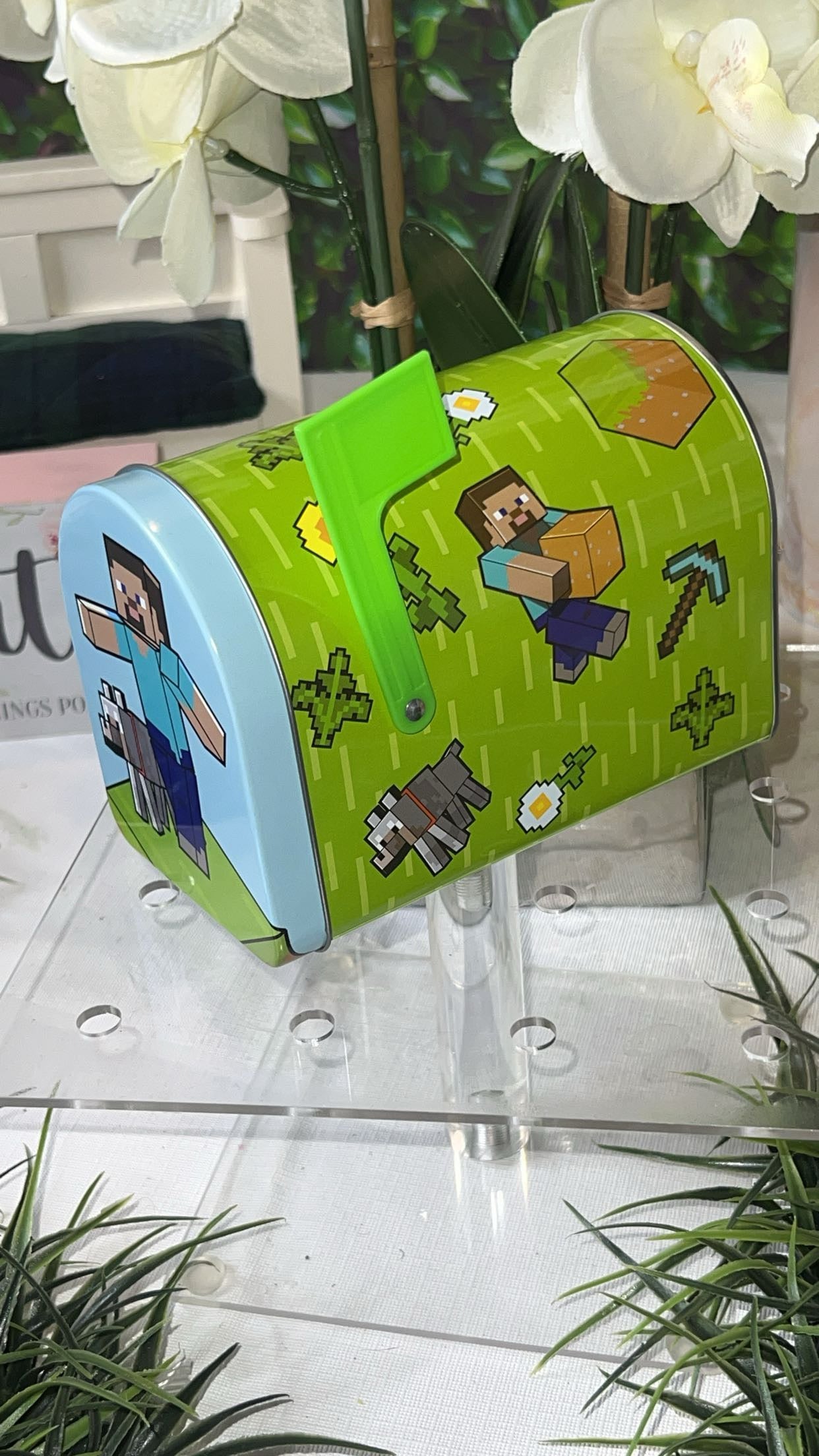 Valentine’s Day Kids Themed Mailbox